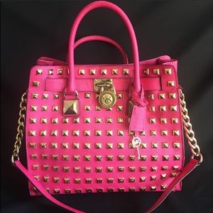 Michael Kors pink limited edition stud Hamilton